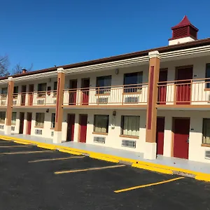 Red Roof - Graceland Airport Motel