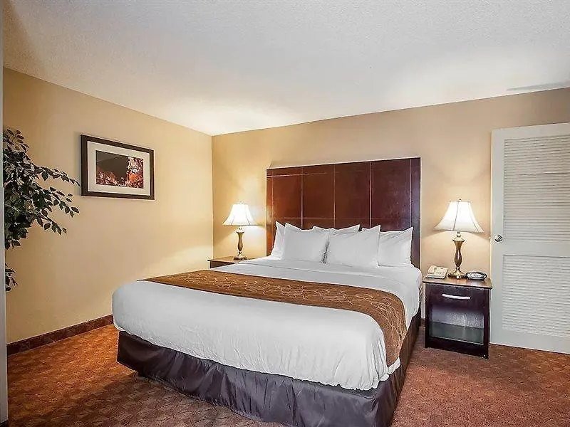 La Quinta Inn & Suites By Wyndham Memphis I-240