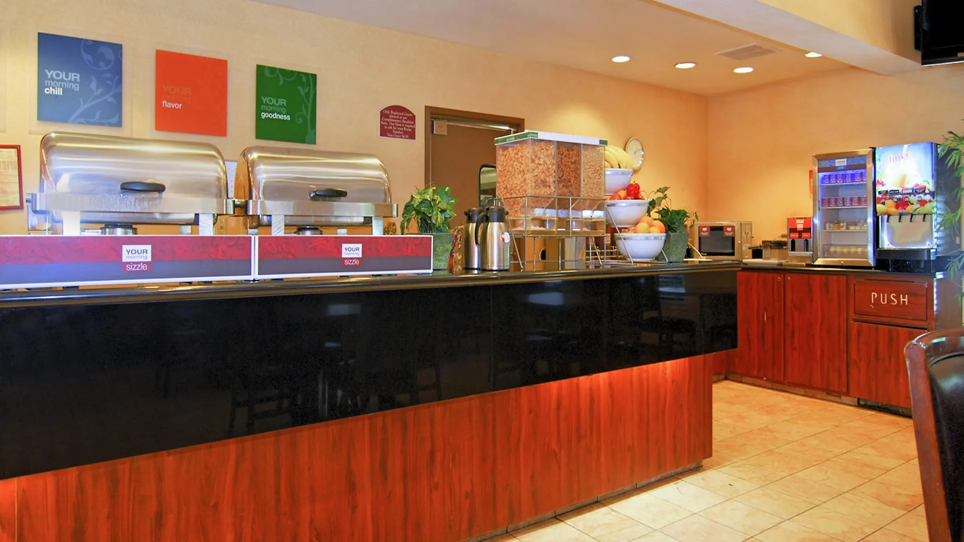 La Quinta Inn & Suites By Wyndham Memphis I-240 3*,  United States