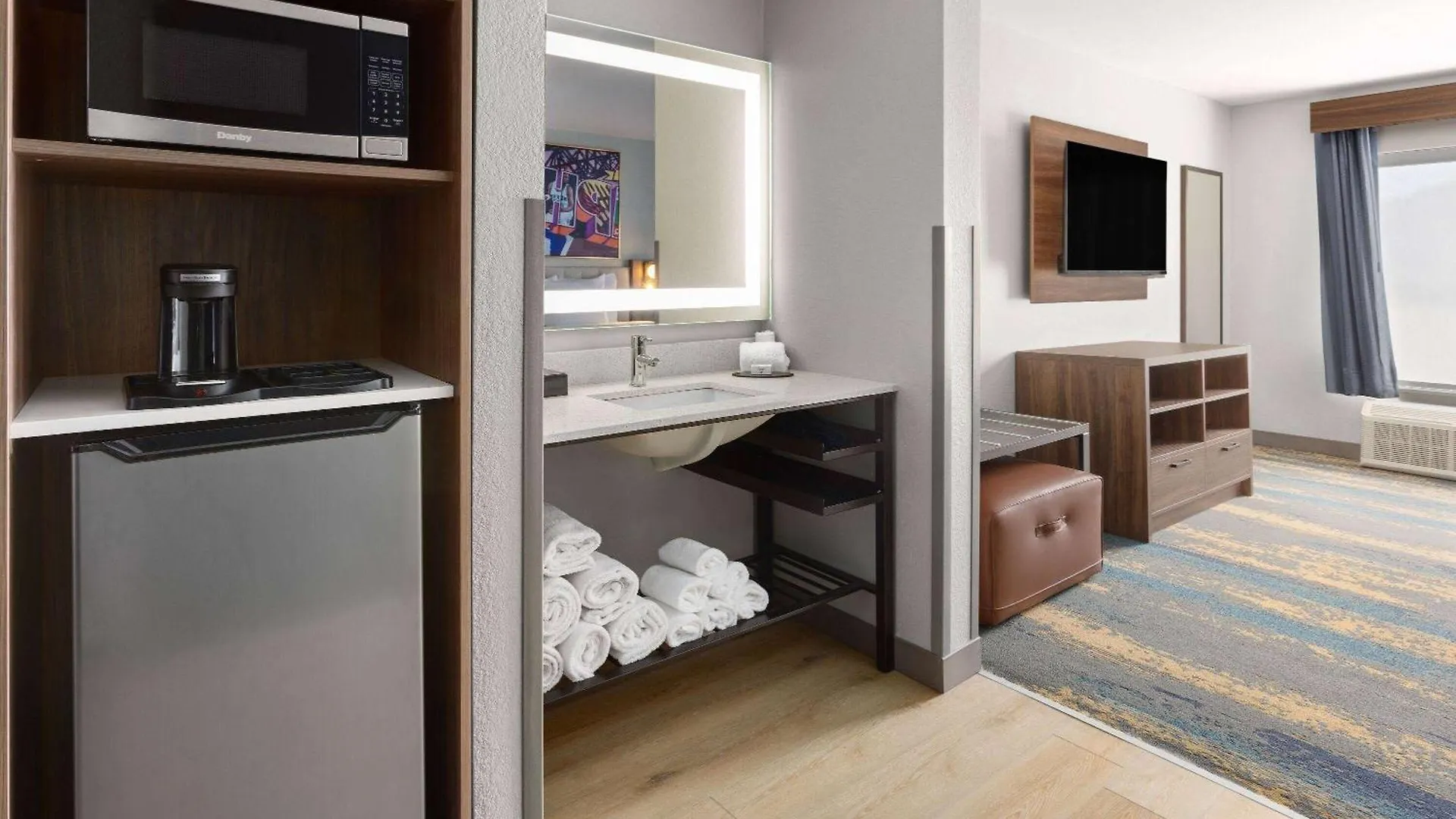 La Quinta Inn & Suites By Wyndham Memphis I-240 United States