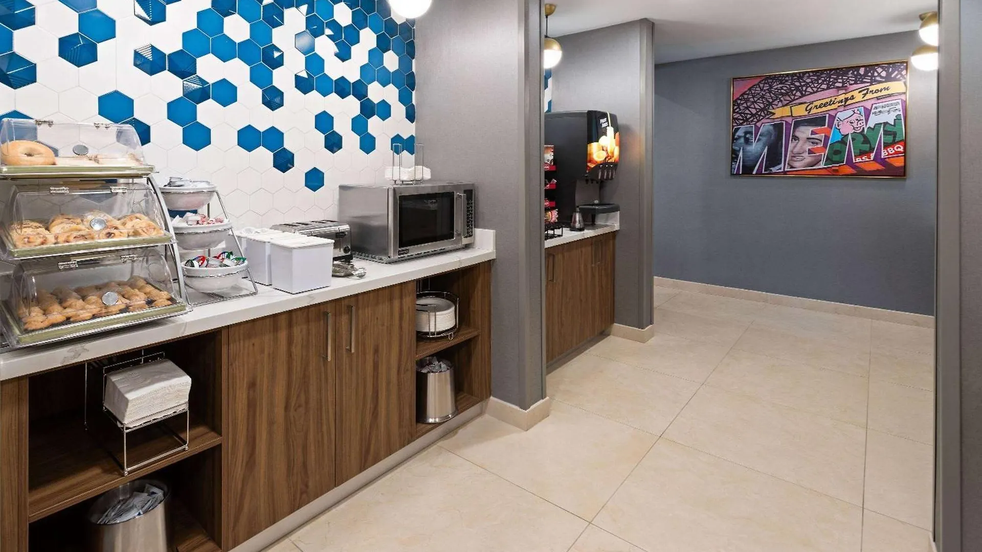 *** Hotel La Quinta Inn & Suites By Wyndham Memphis I-240 United States