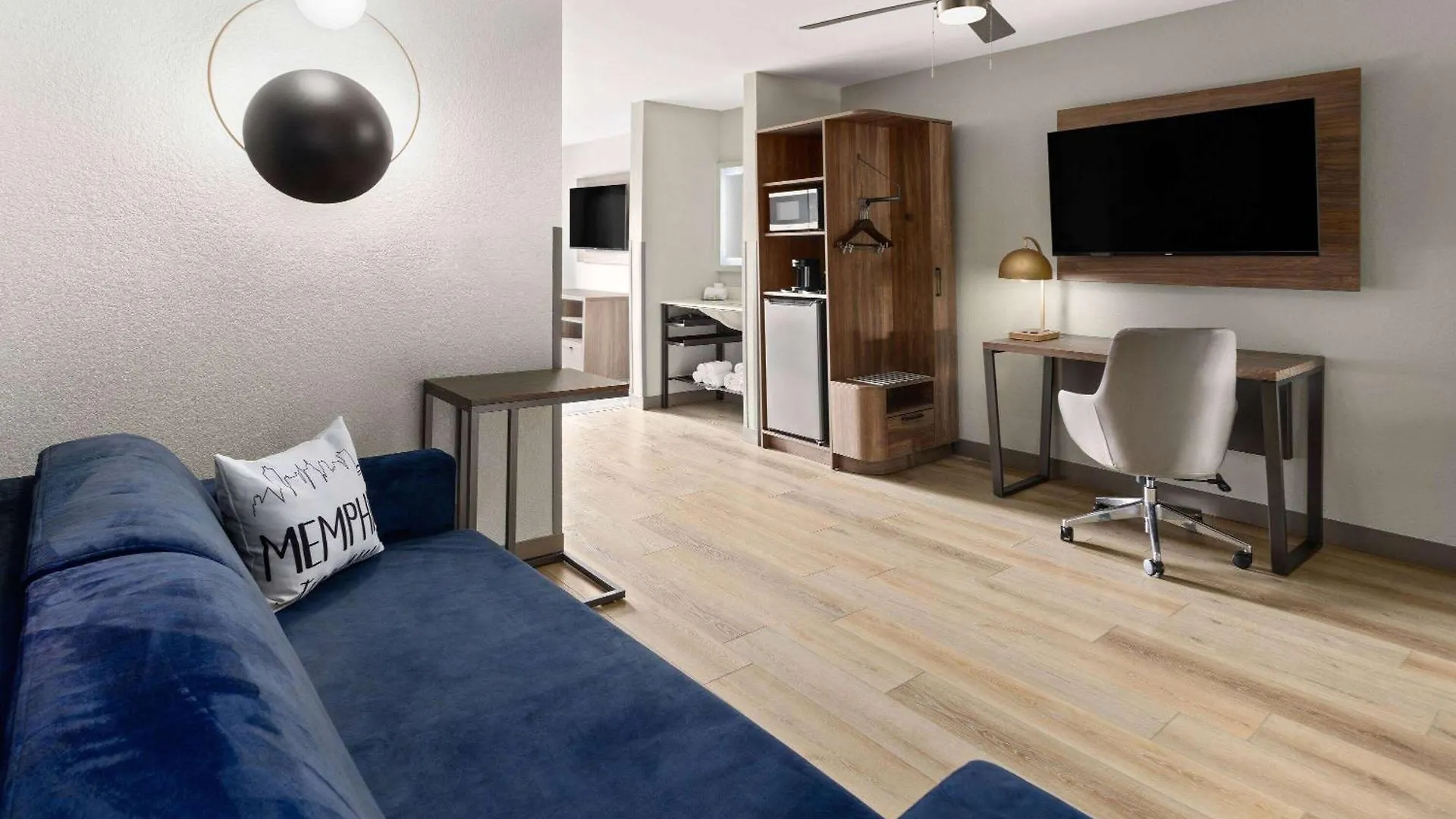 La Quinta Inn & Suites By Wyndham Memphis I-240 3*,  United States