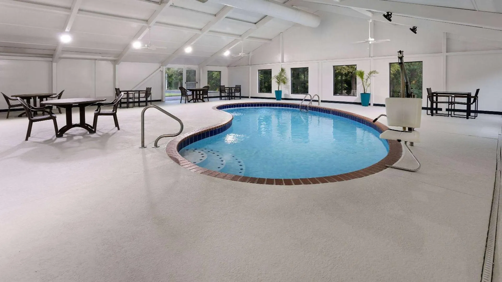*** Hotel La Quinta Inn & Suites By Wyndham Memphis I-240 United States