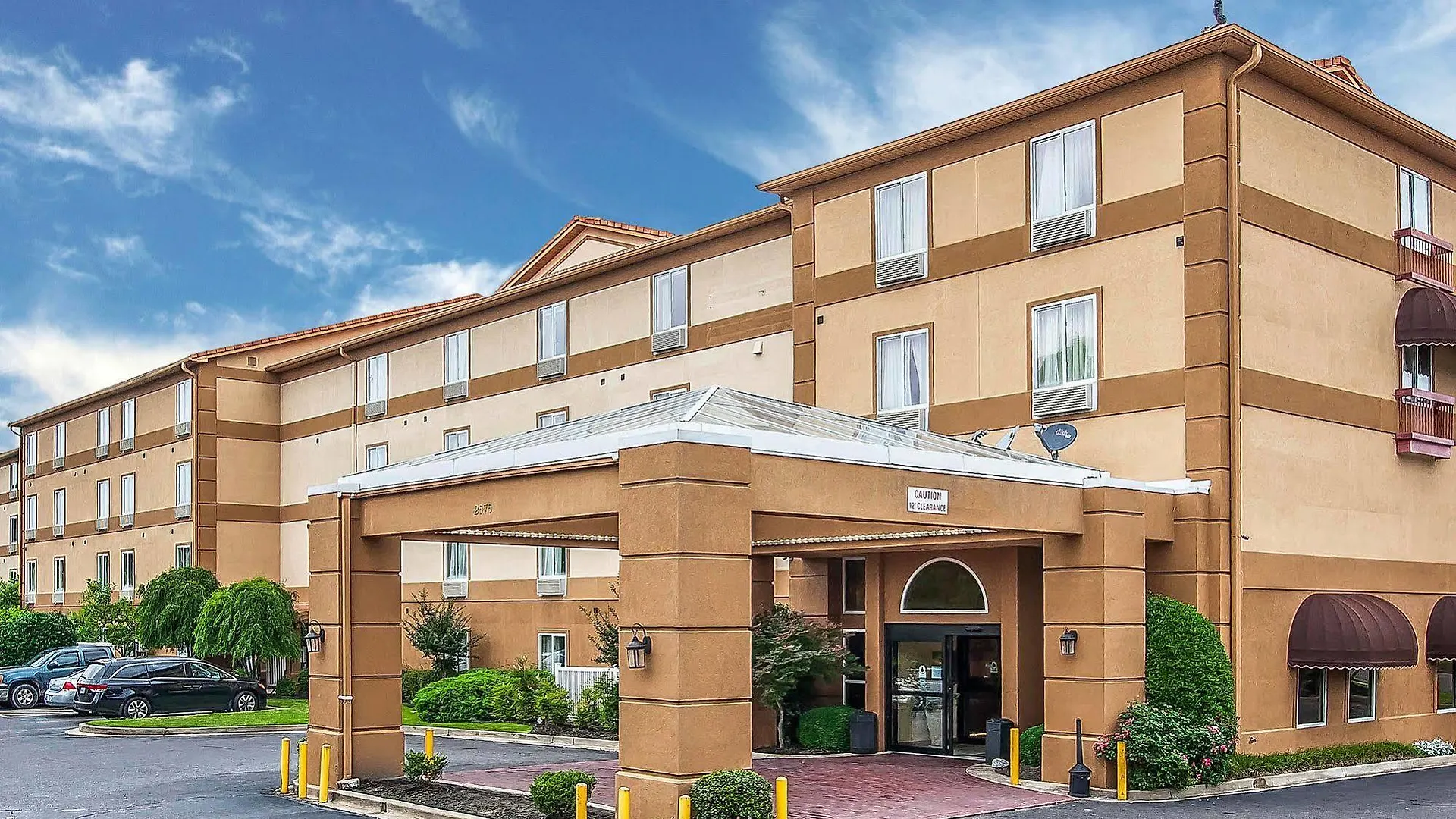 La Quinta Inn & Suites By Wyndham Memphis I-240 3*,  United States