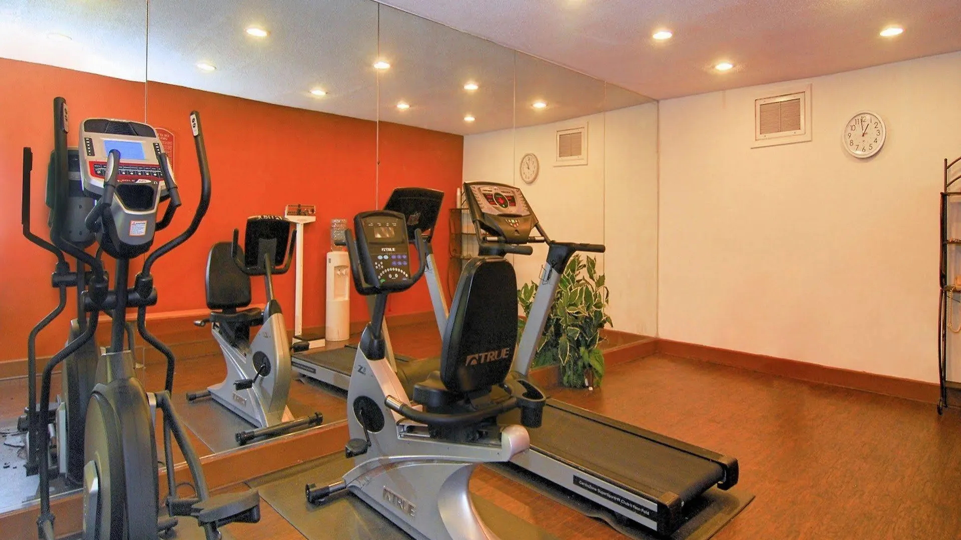 La Quinta Inn & Suites By Wyndham Memphis I-240 United States